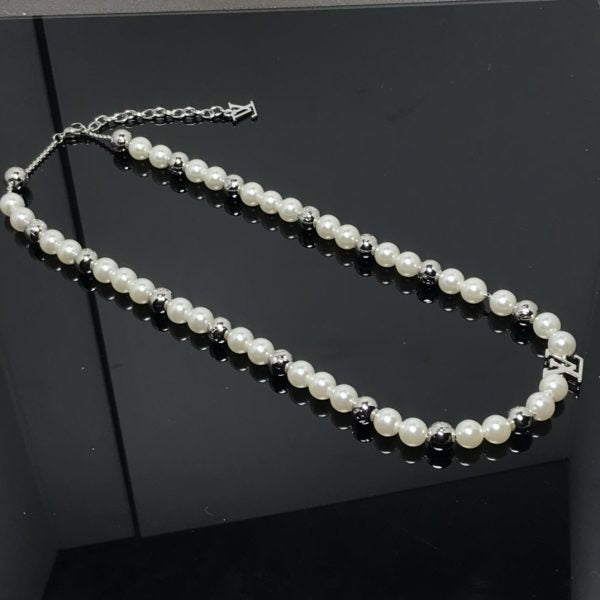 LV Necklaces 006