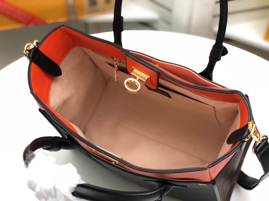 EN - New Arrival Bags LUV 043