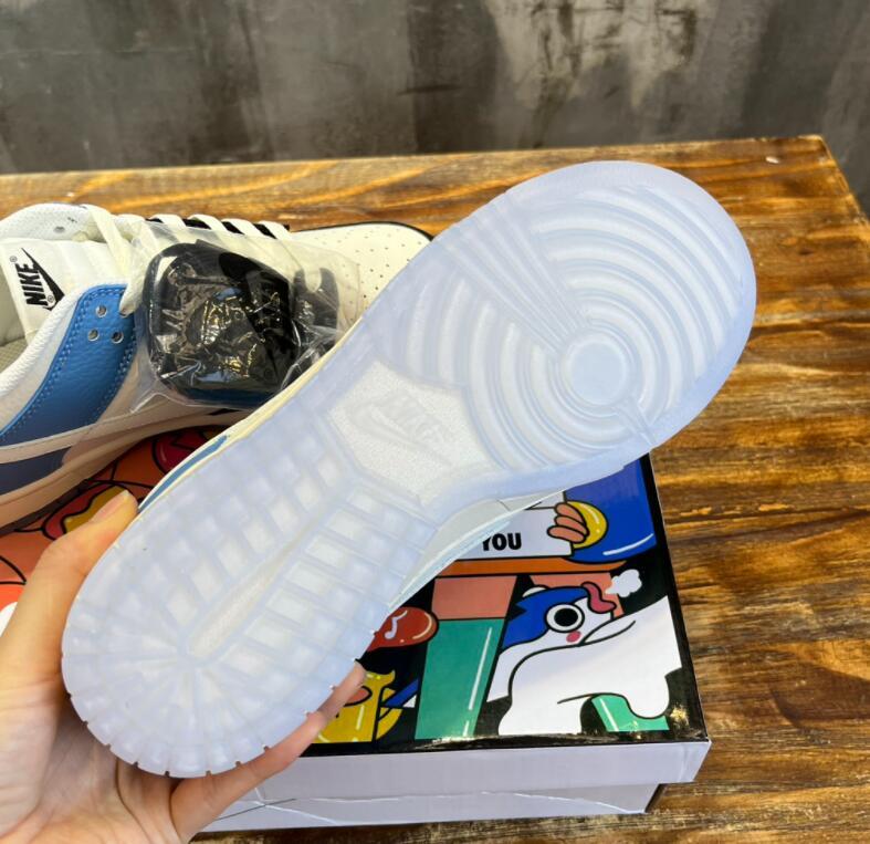 SAMC - NKE Shoes - 590