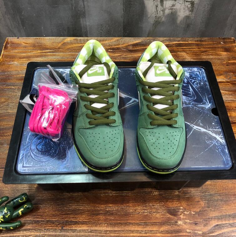 SAMC - NKE Shoes - 1744