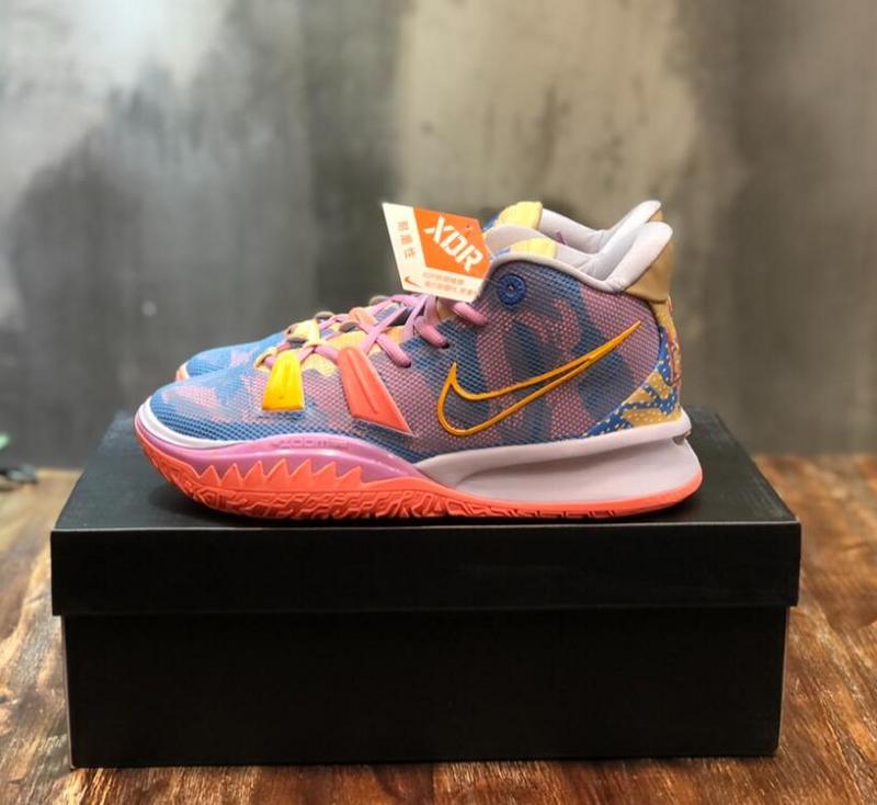SAMC - NKE Shoes - 1682