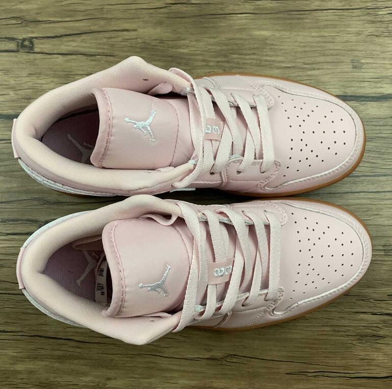 SAMC - NKE Shoes - 1484