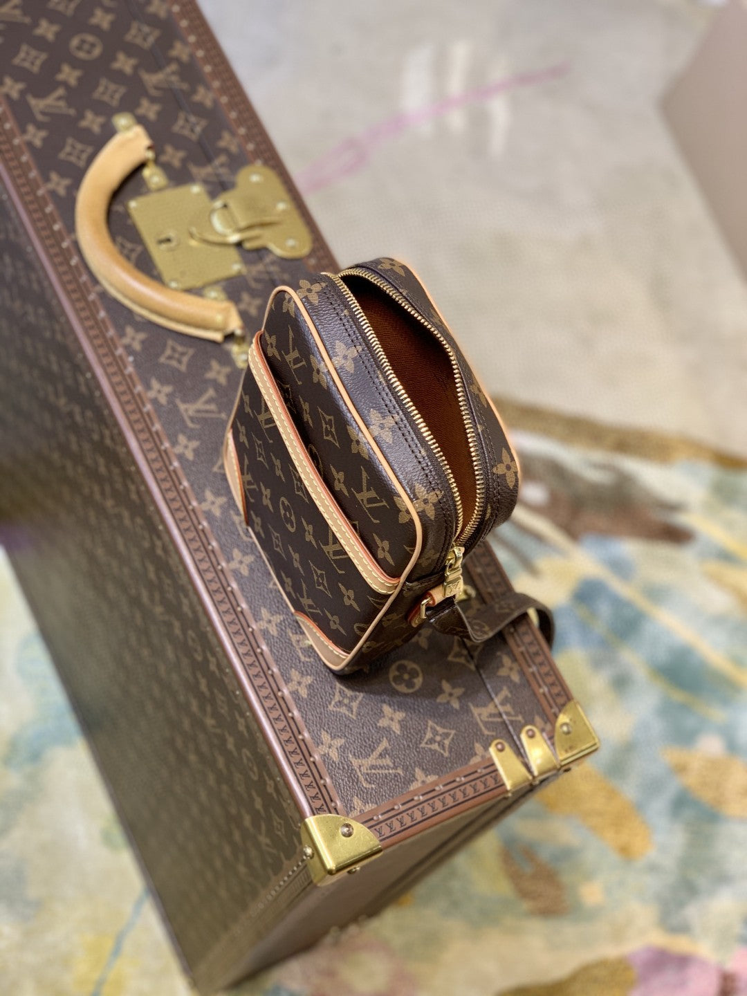 LV Danube Monogram Canvas For Women, WomenÃ¢â‚¬â„¢s Bags, Shoulder Bags 8.3in/21cm LV M45266