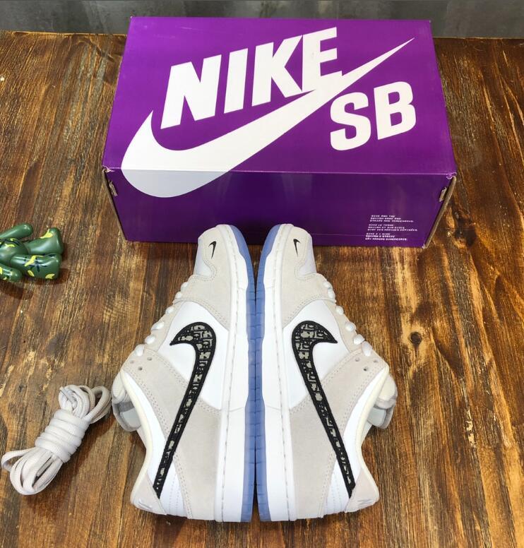 SAMC - NKE Shoes - 1725