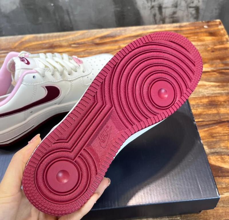 SAMC - NKE Shoes - 602