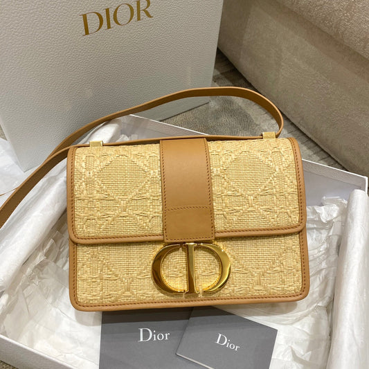 GLAMI 30 Montaigne Bag Natural Cannage Raffia, Brown Handbags, Shoulder Bags, Crossbody Bags, 24cm CD M9203UMBE_M925