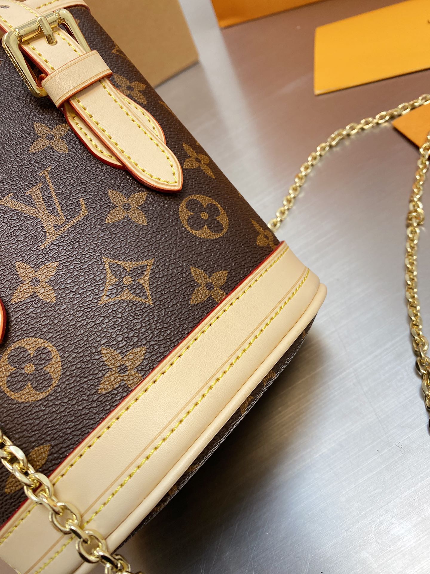 EN - New Arrival Bags LUV 079