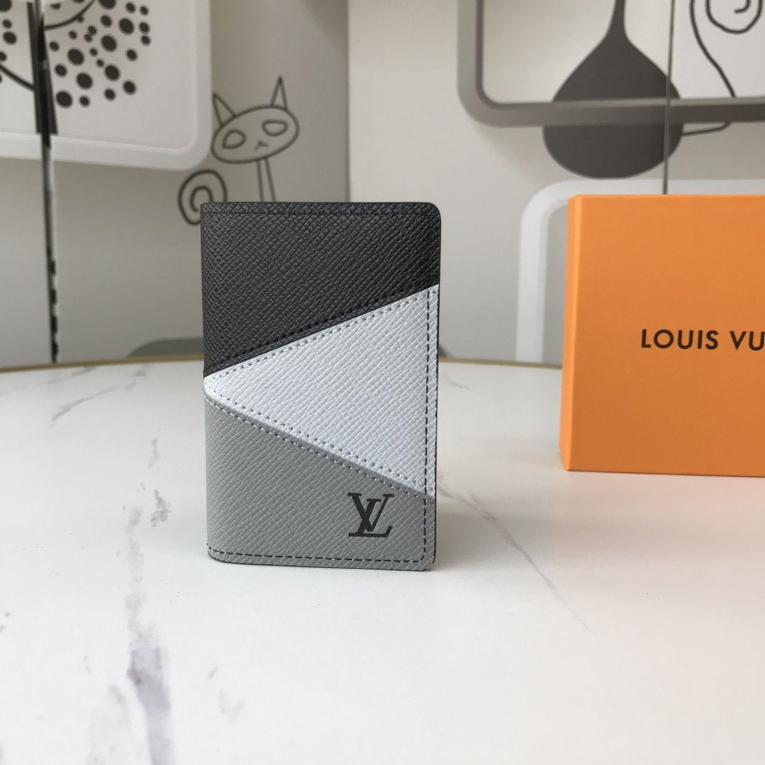 EN - New Arrival Wallet LUV 013