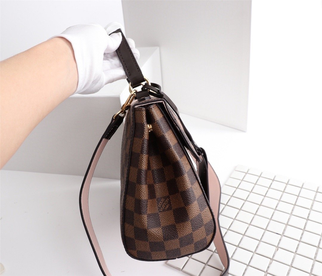 EN - New Arrival Bags LUV 229