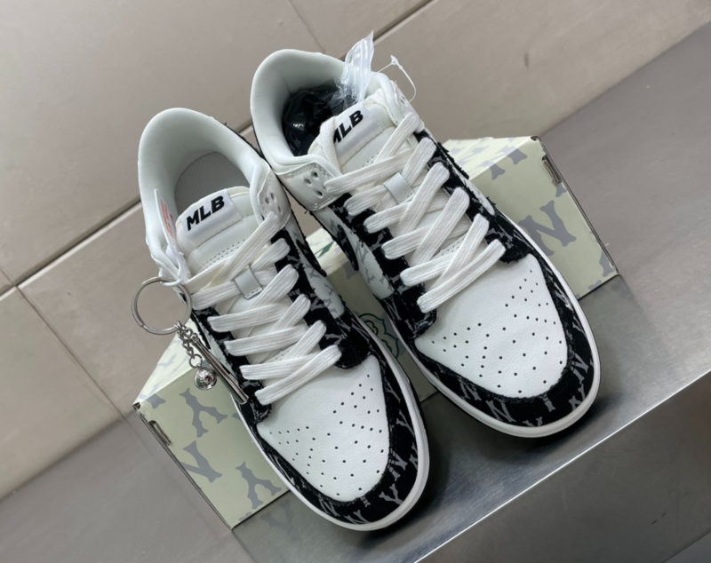 SAMC - NKE Shoes - 052