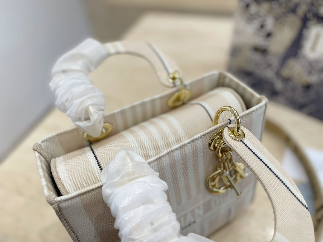 EN - New Arrival Bags DIR 330