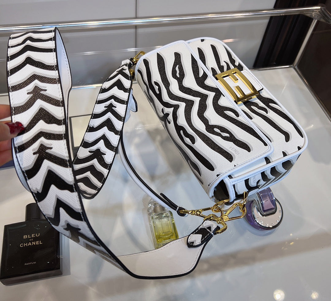 EN - New Arrival Bags FEI 243