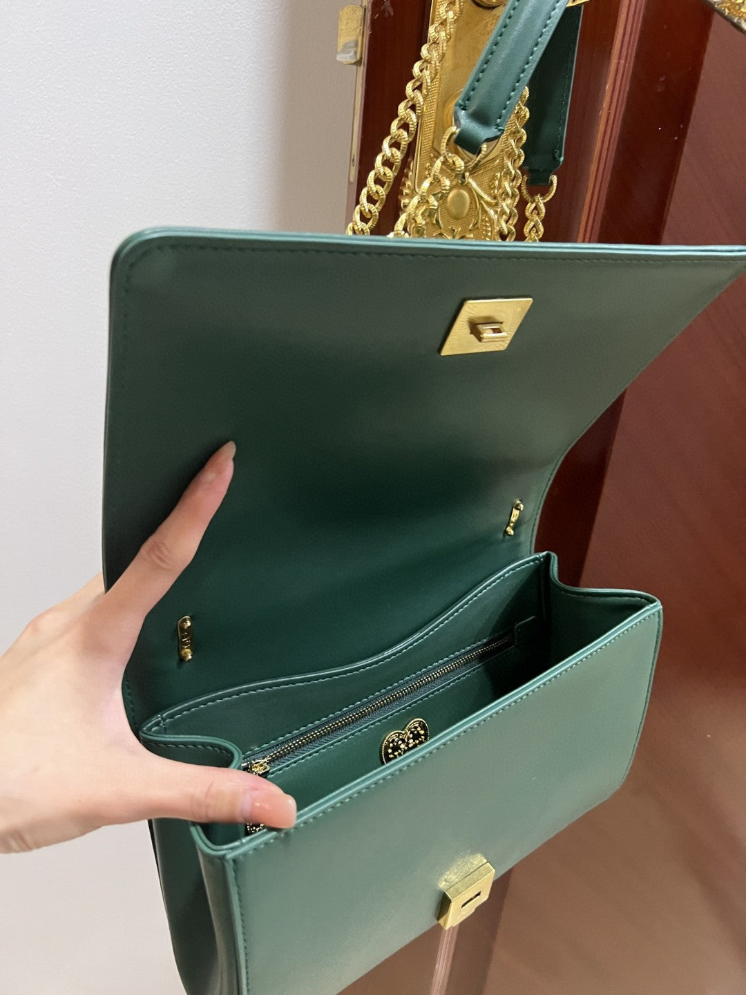 GLAMI Large Devotion Bag In Quilted Nappa Green For Women 10in/26cm GLAMIÃ‚Â 