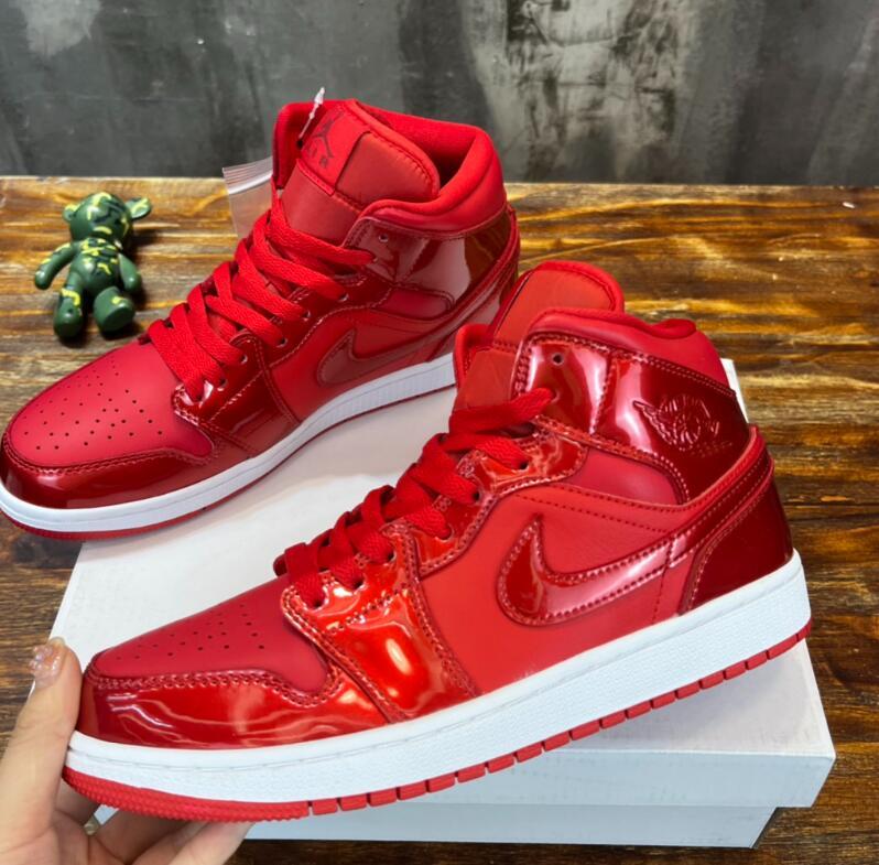 SAMC - NKE Shoes - 905