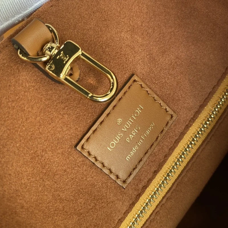 LOV2 Bags - Luxurious Bags  1362