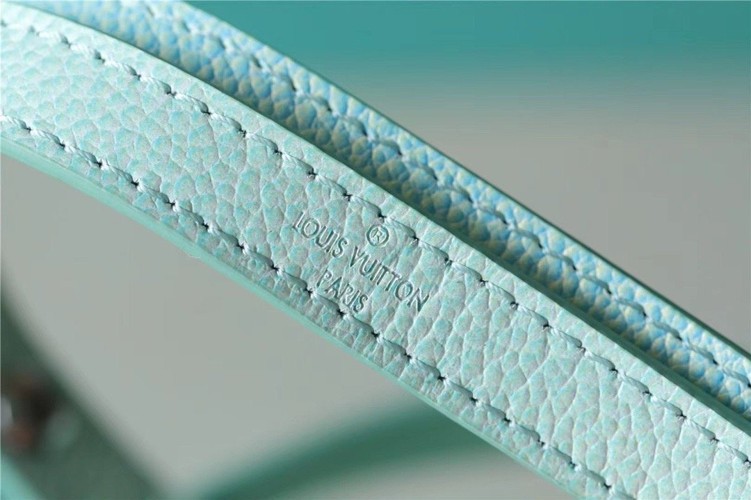 LV NeoNoe GLAMI Monogram Empreinte Mint For Women,  Shoulder And Crossbody Bags 7.9in/20cm LV