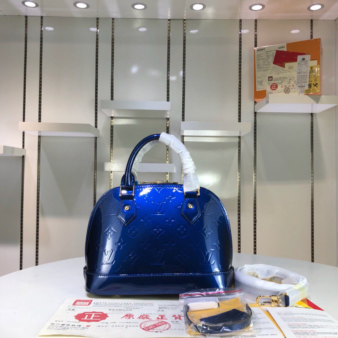 EN - New Arrival Bags LUV 058