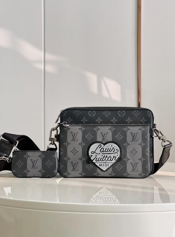 SAMC - LOV Bags - 1950