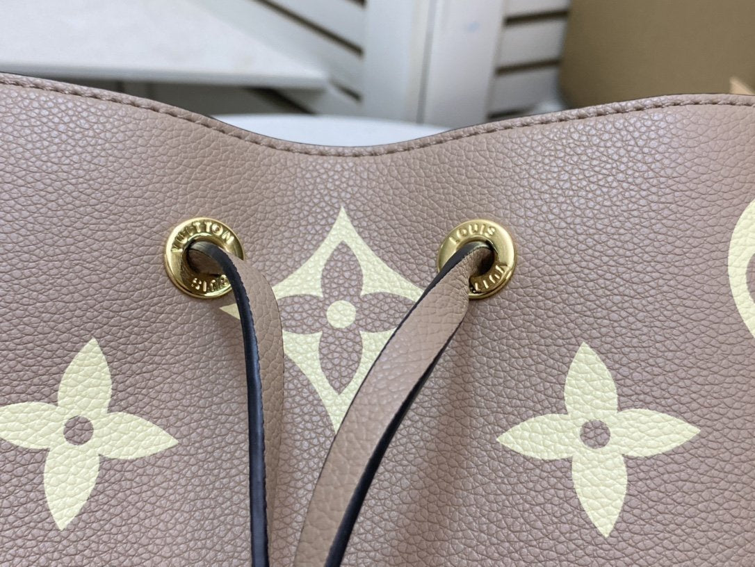 EN - New Arrival Bags LUV 103