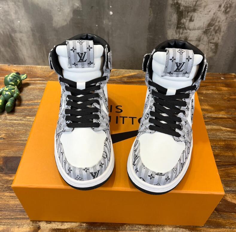 SAMC - NKE Shoes - 377