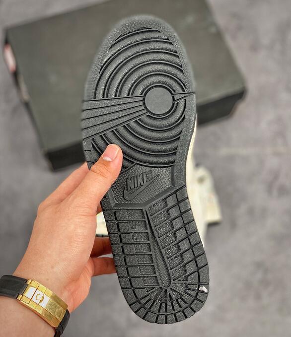 SAMC - NKE Shoes - 1459