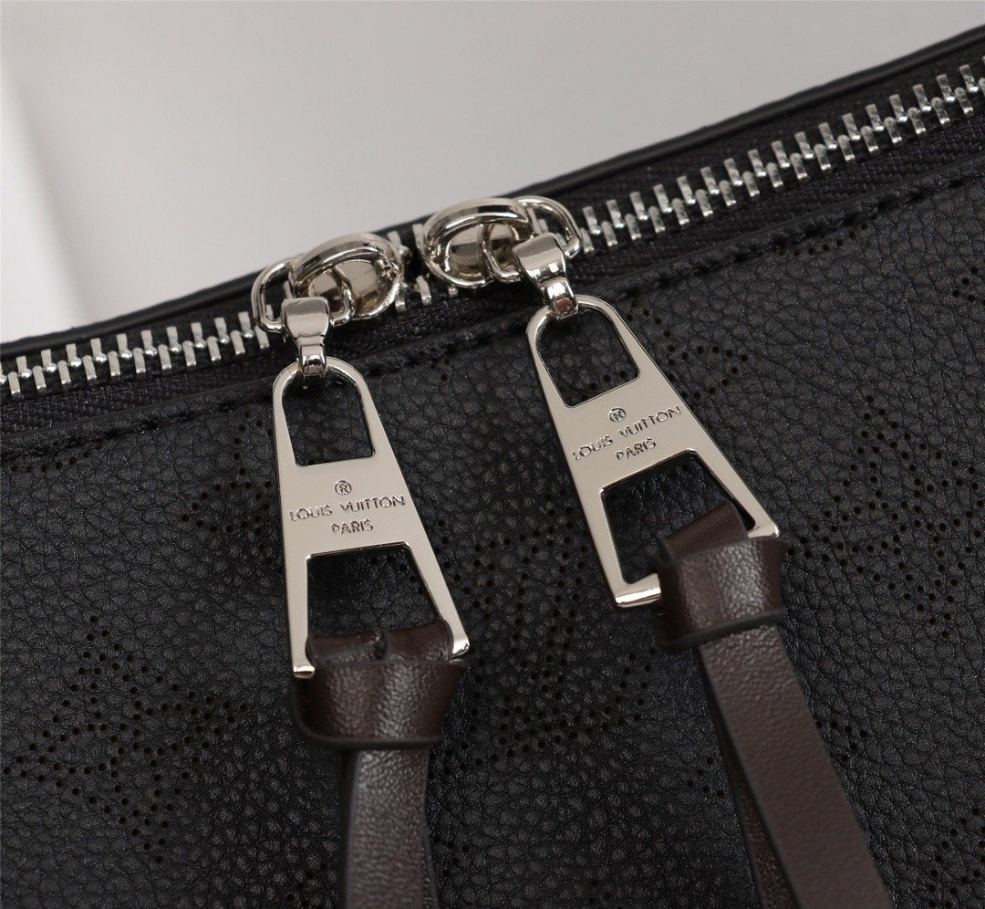 EN - New Arrival Bags LUV 225
