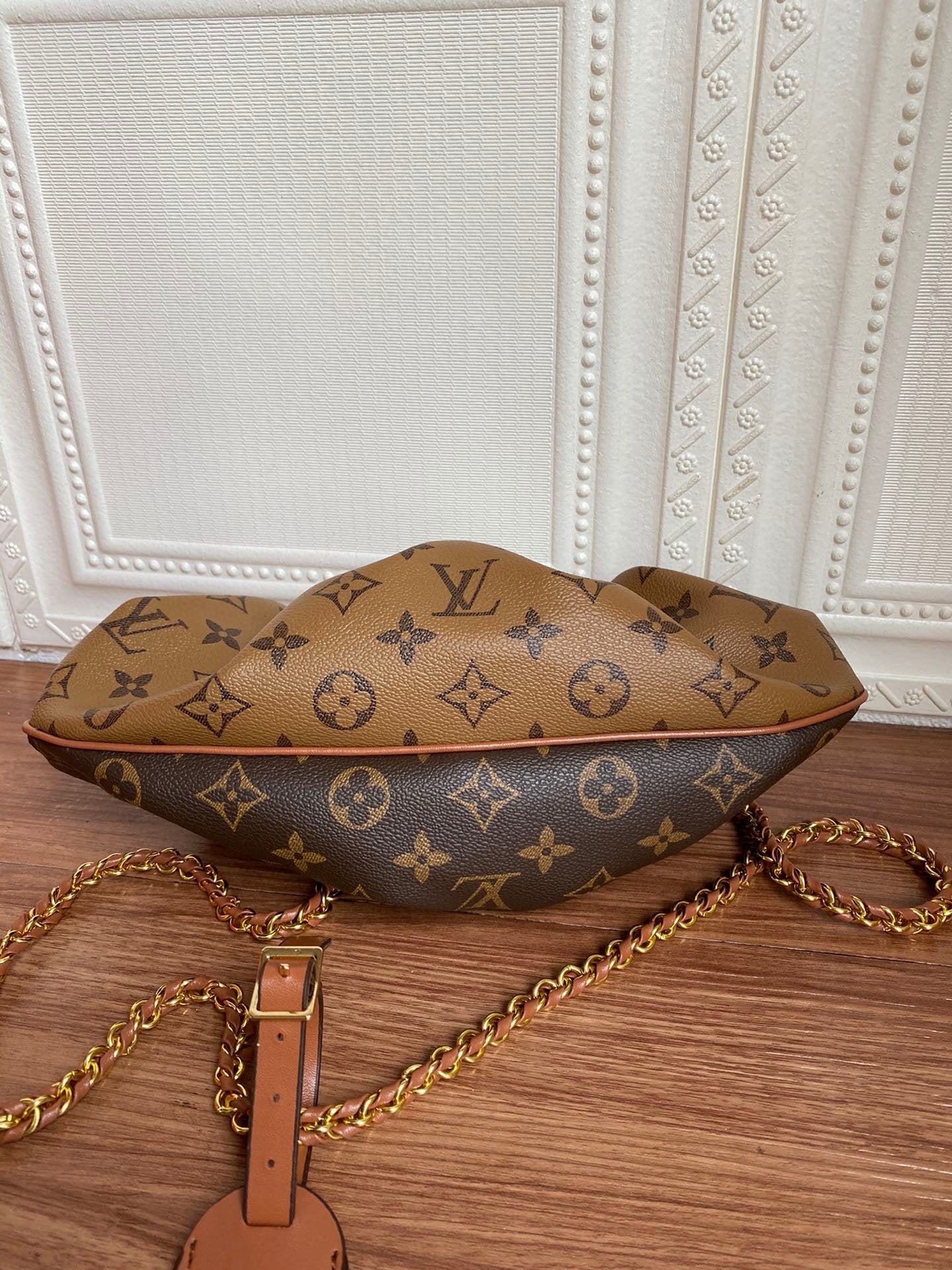 EN - New Arrival Bags LUV 052