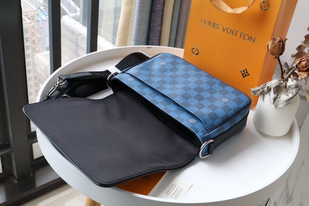 LV StuGLAMIo Messenger Damier Graphite Blue For Men, Bags, Shoulder And Crossbody Bags 9.3in/25.3cm LV N50026