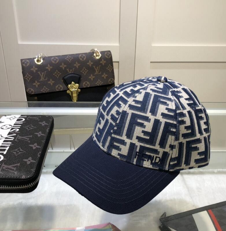 SAMC - Mix Hats - 095