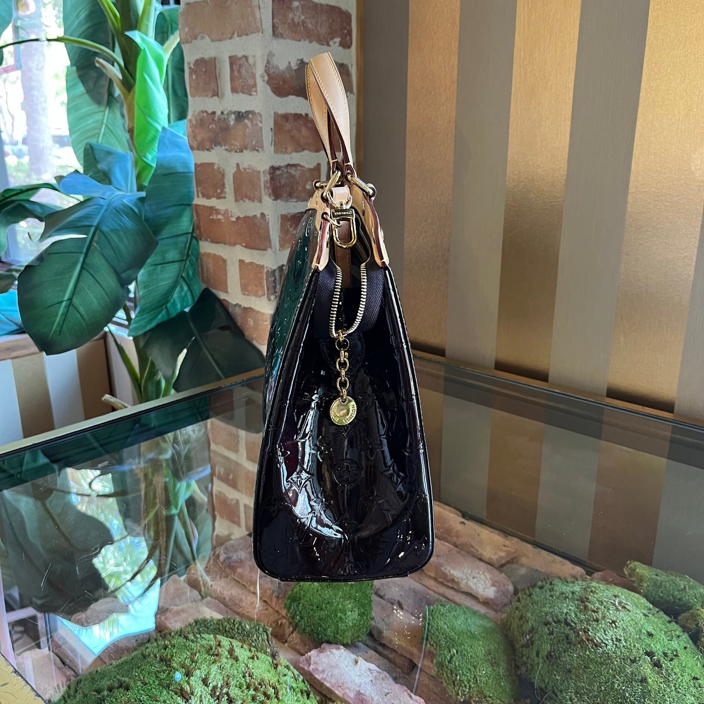 LOUIS VUITTON Brea GM Amarante Vernis Patent Leather Shoulder Bag