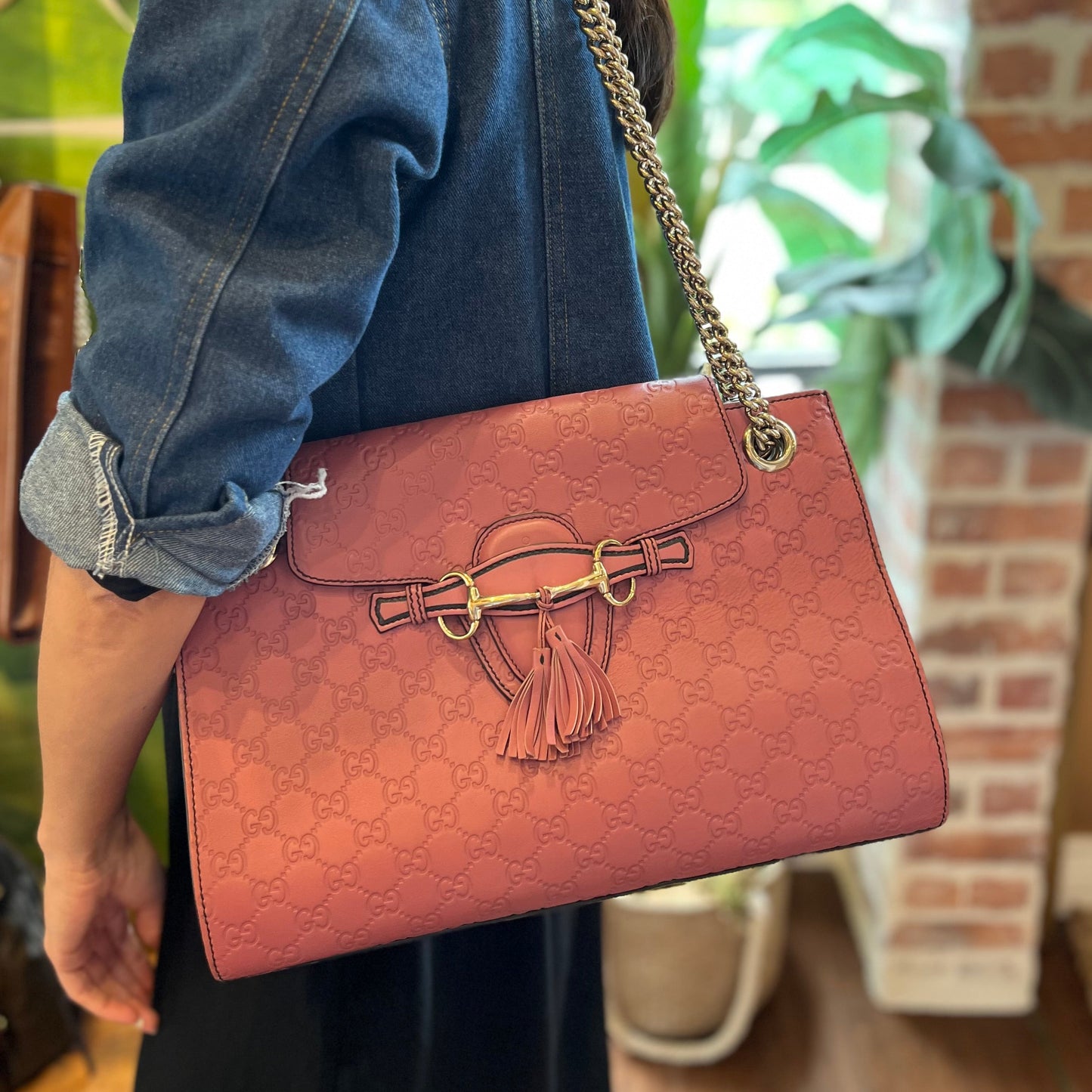 GUCCI Emily Chain Large Guccissima Leather Shoulder Bag