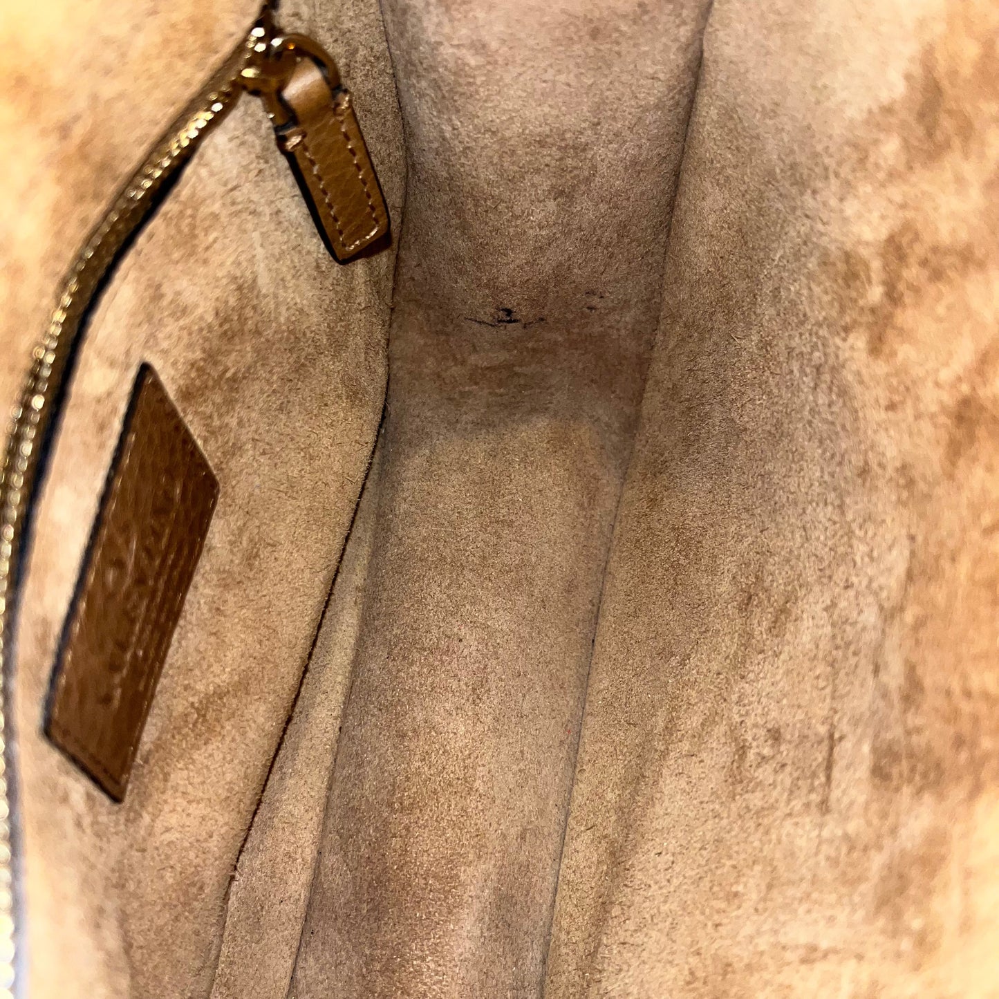 VALENTINO Band Rockstud Grained Calfskin Crossbody Bag ADI1194