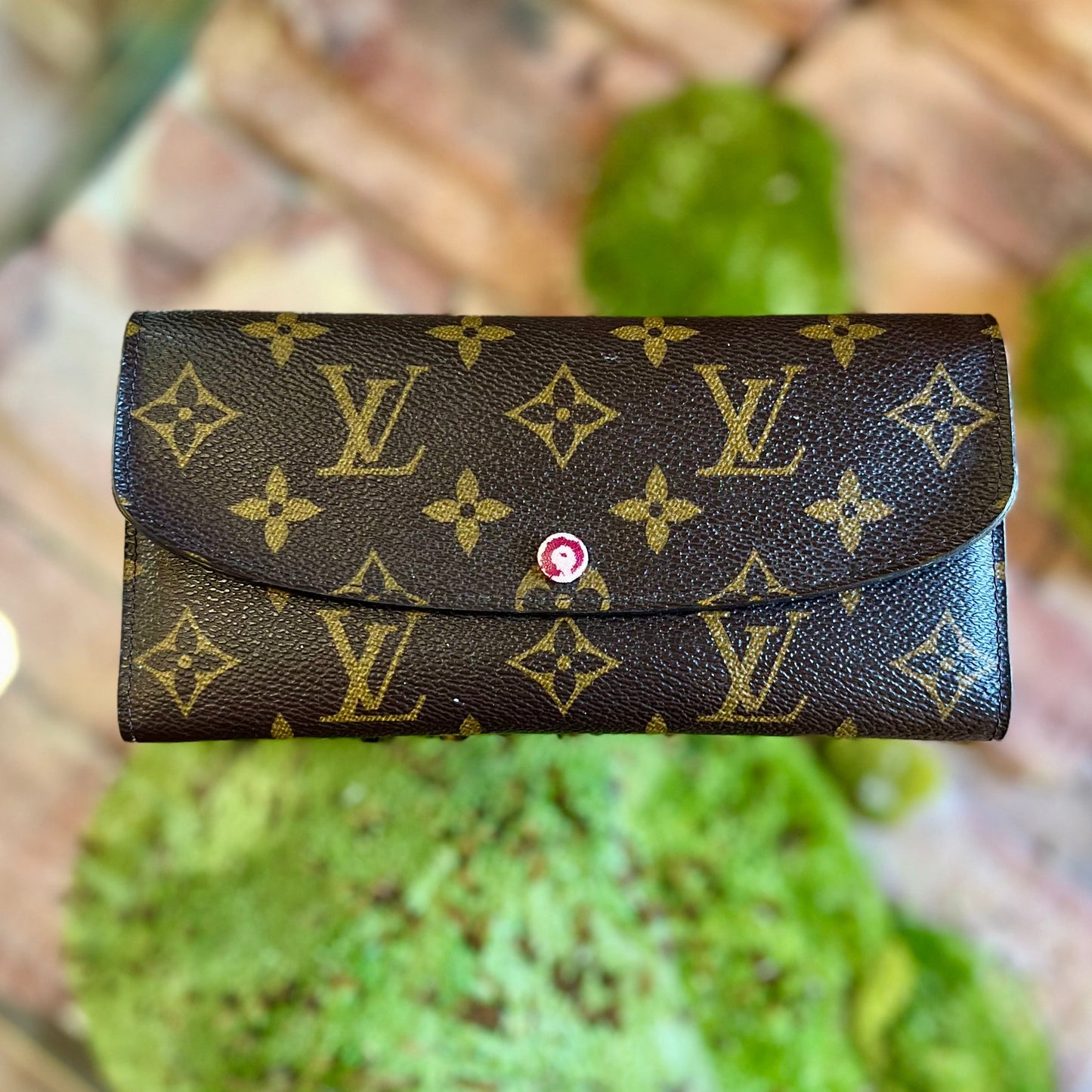 LOUIS VUITTON Emilie Monogram Wallet