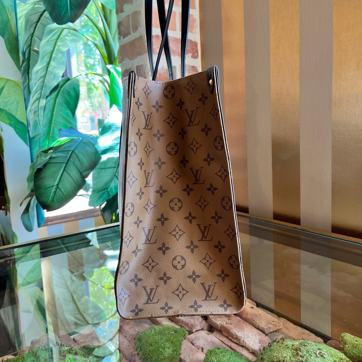LOUIS VUITTON OnTheGo GM Giant Monogram Reverse Canvas Tote Bag