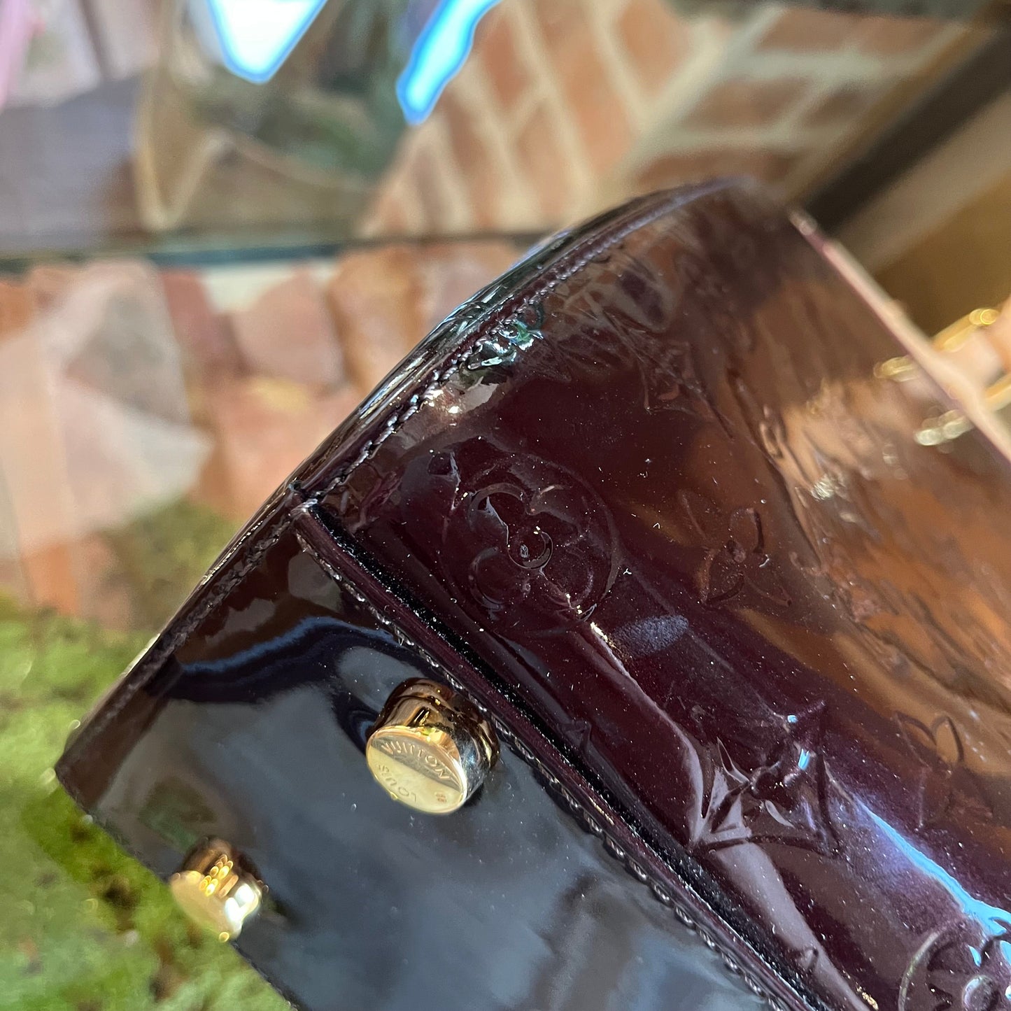 LOUIS VUITTON Brea GM Amarante Vernis Patent Leather Shoulder Bag