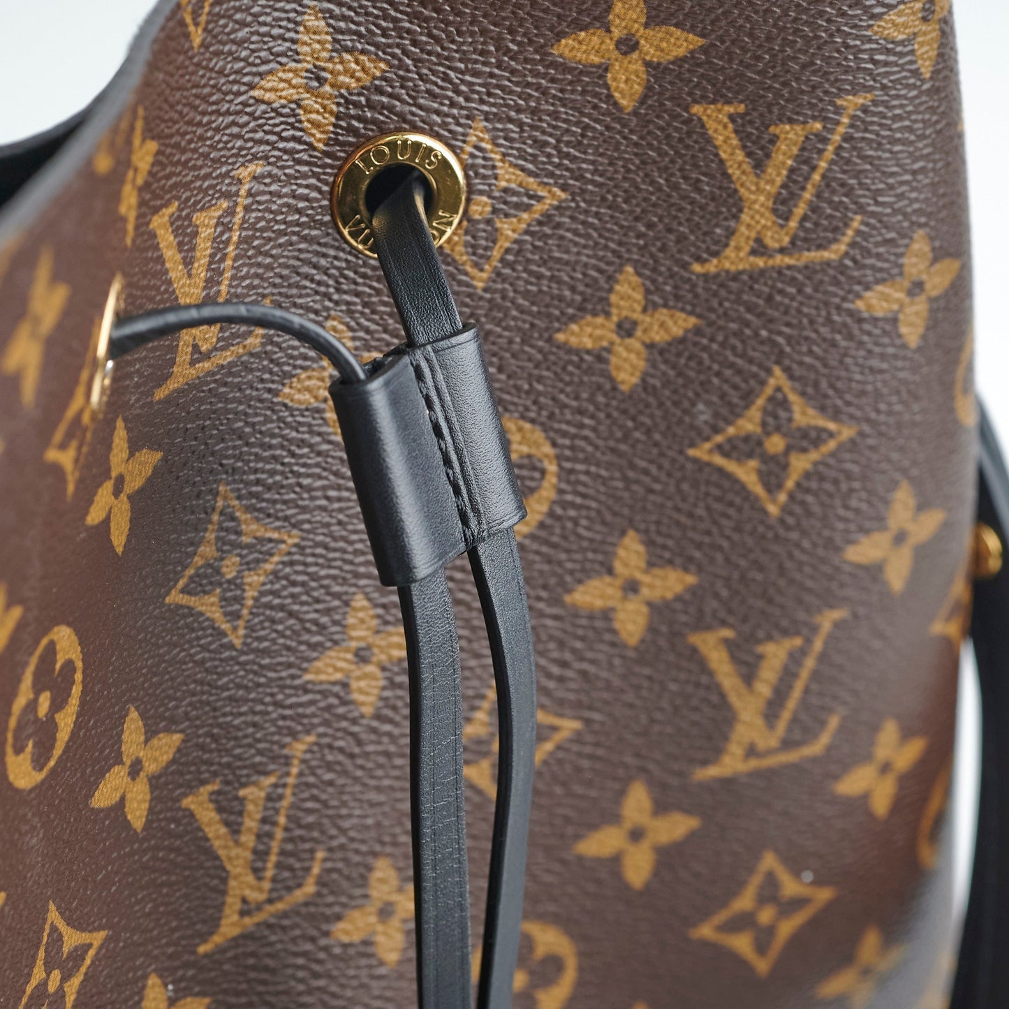 Louis Vuitton Neo Noe Monogram Black