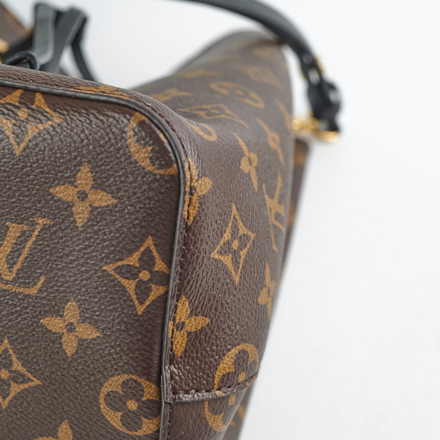 Louis Vuitton Neo Noe Monogram Black