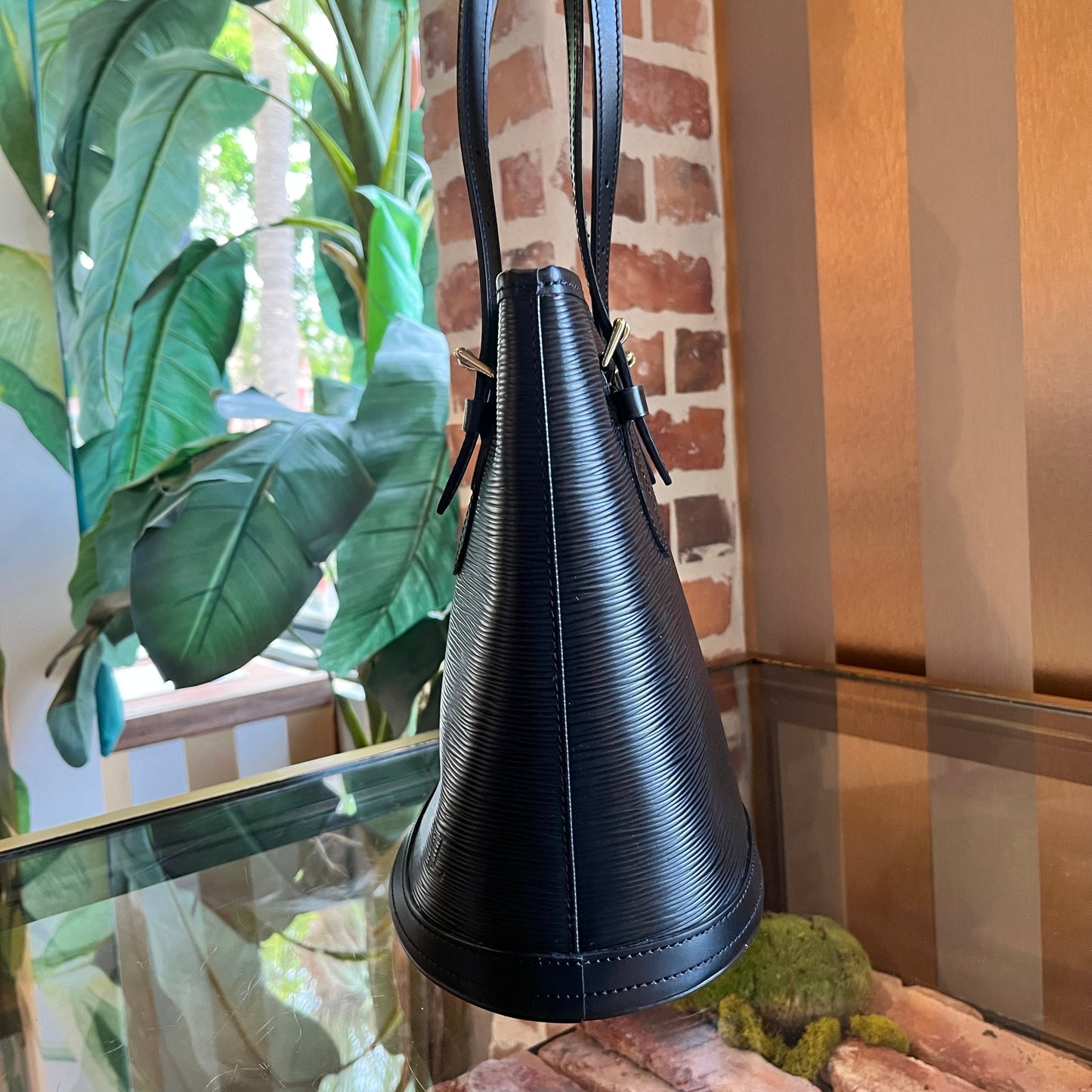 LOUIS VUITTON Petit Bucket Bag Epi Leather