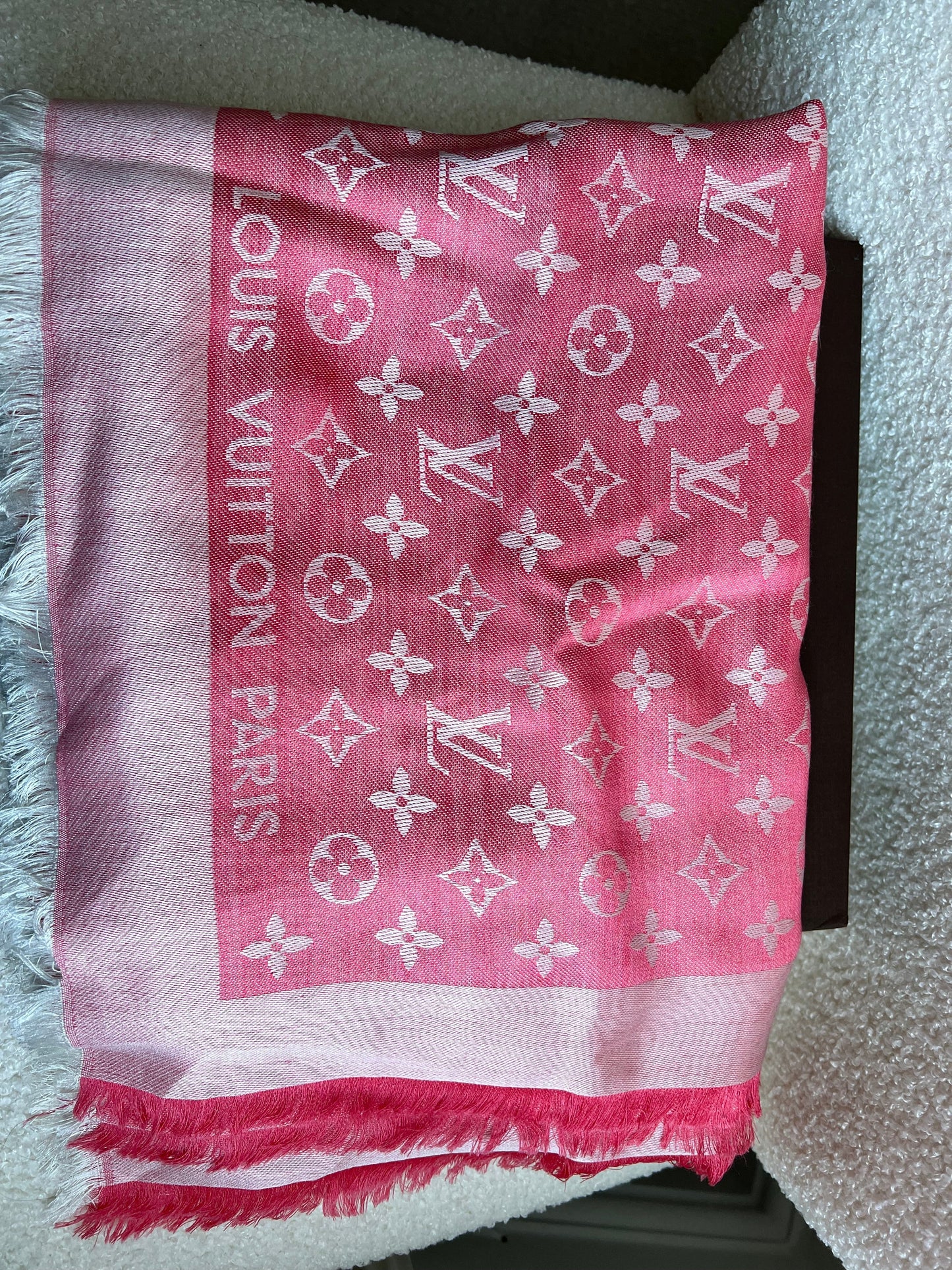 Louis Vuitton Pink Monogram Shawl (RRP £450)