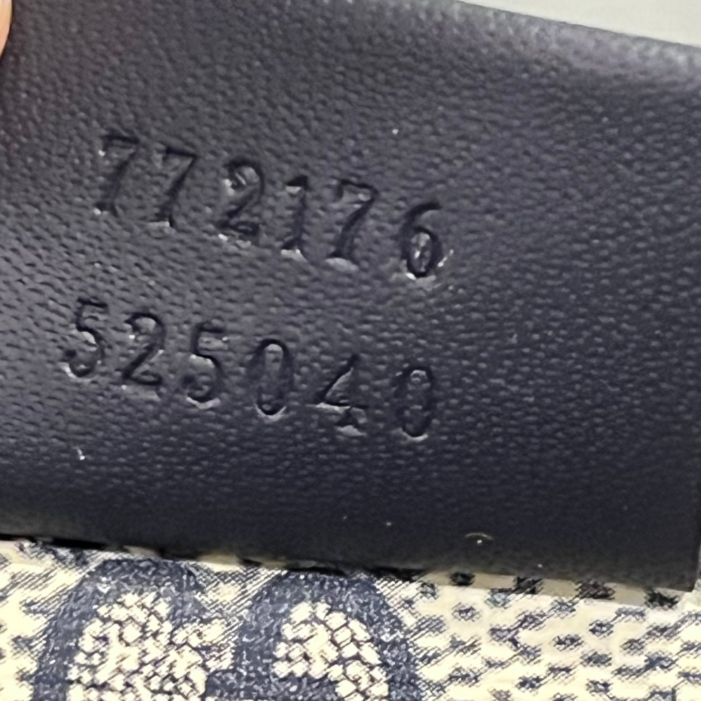 GUCCI Printed Logo Canvas Shopper Tote