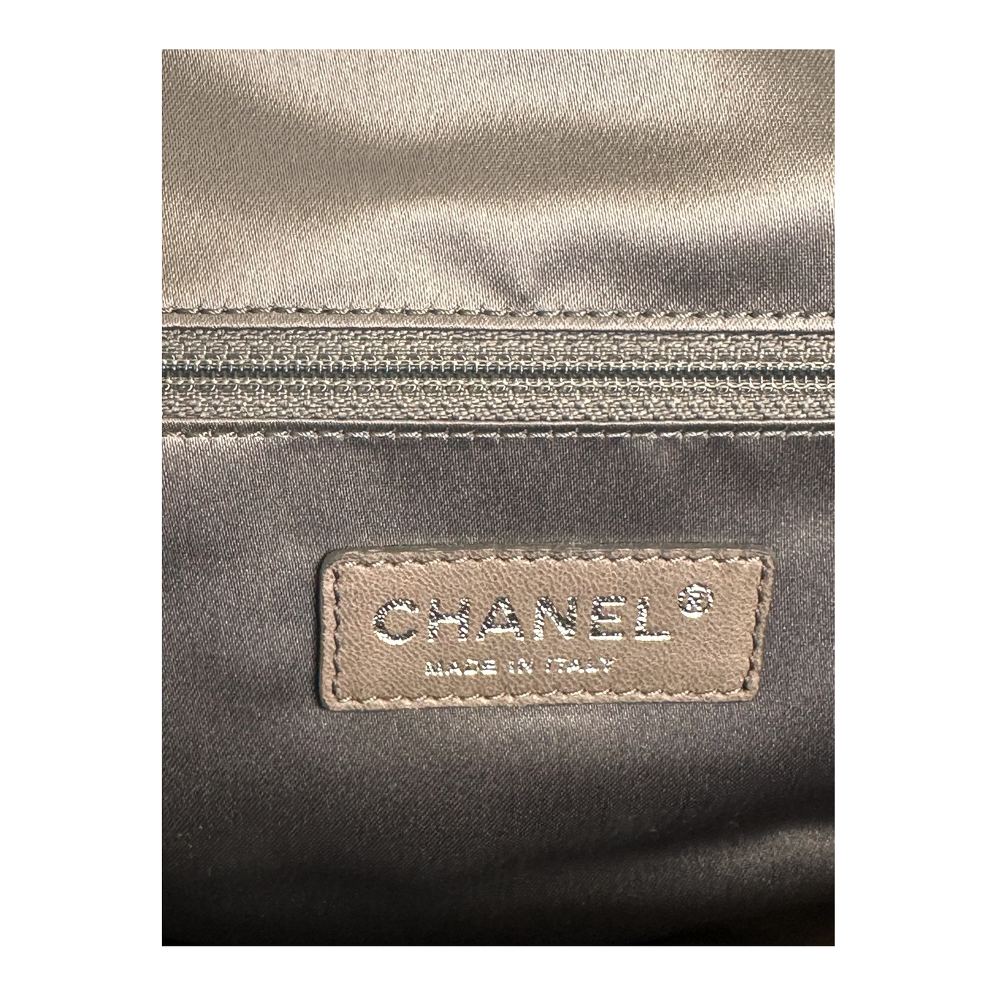 Chanel Portobello Quilted Glazed Calfskin Leather And Tweed Frame Shoulder Bag