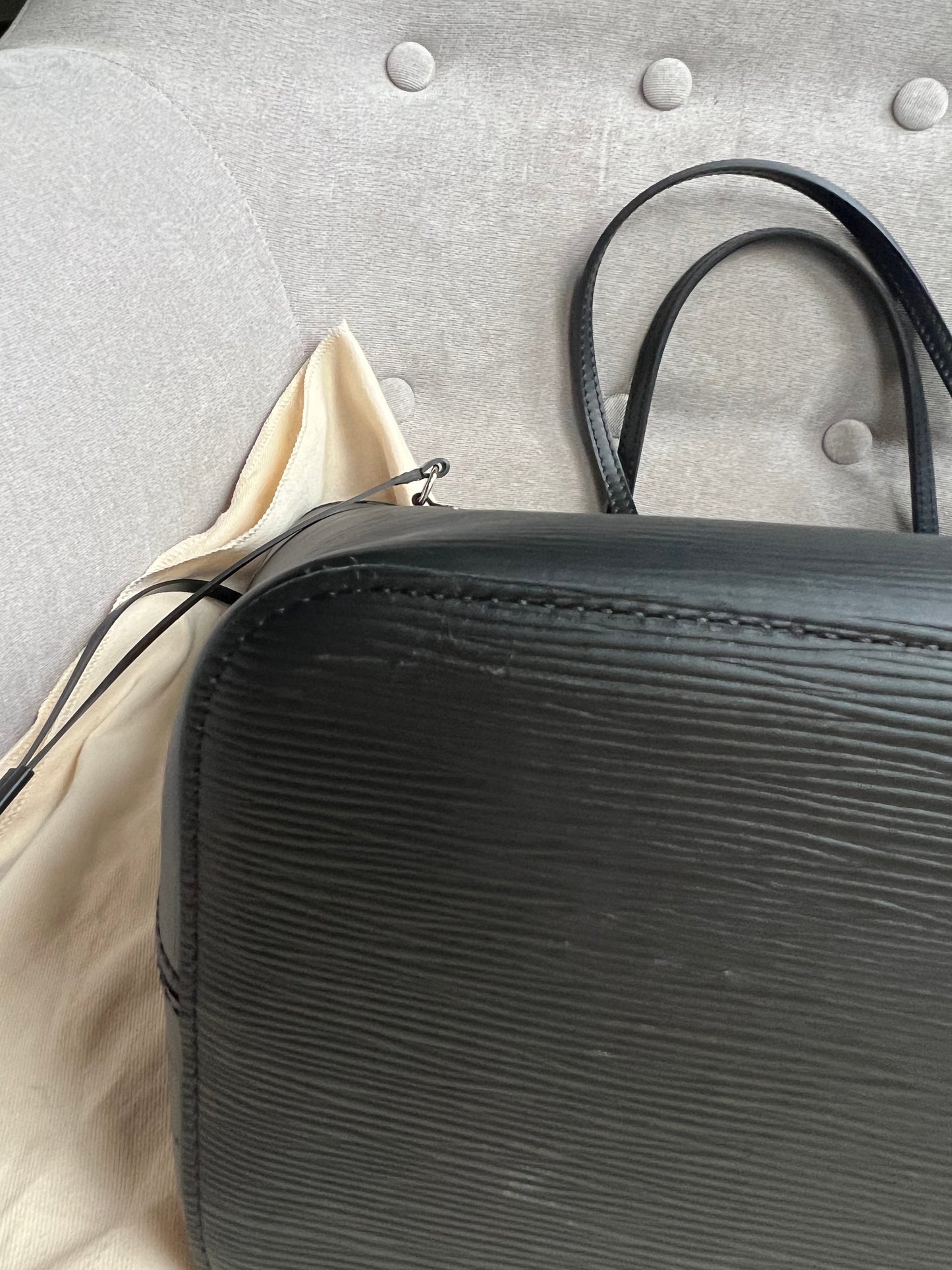Louis Vuitton Neverfull MM Black Epi Leather (RRP £1,740)