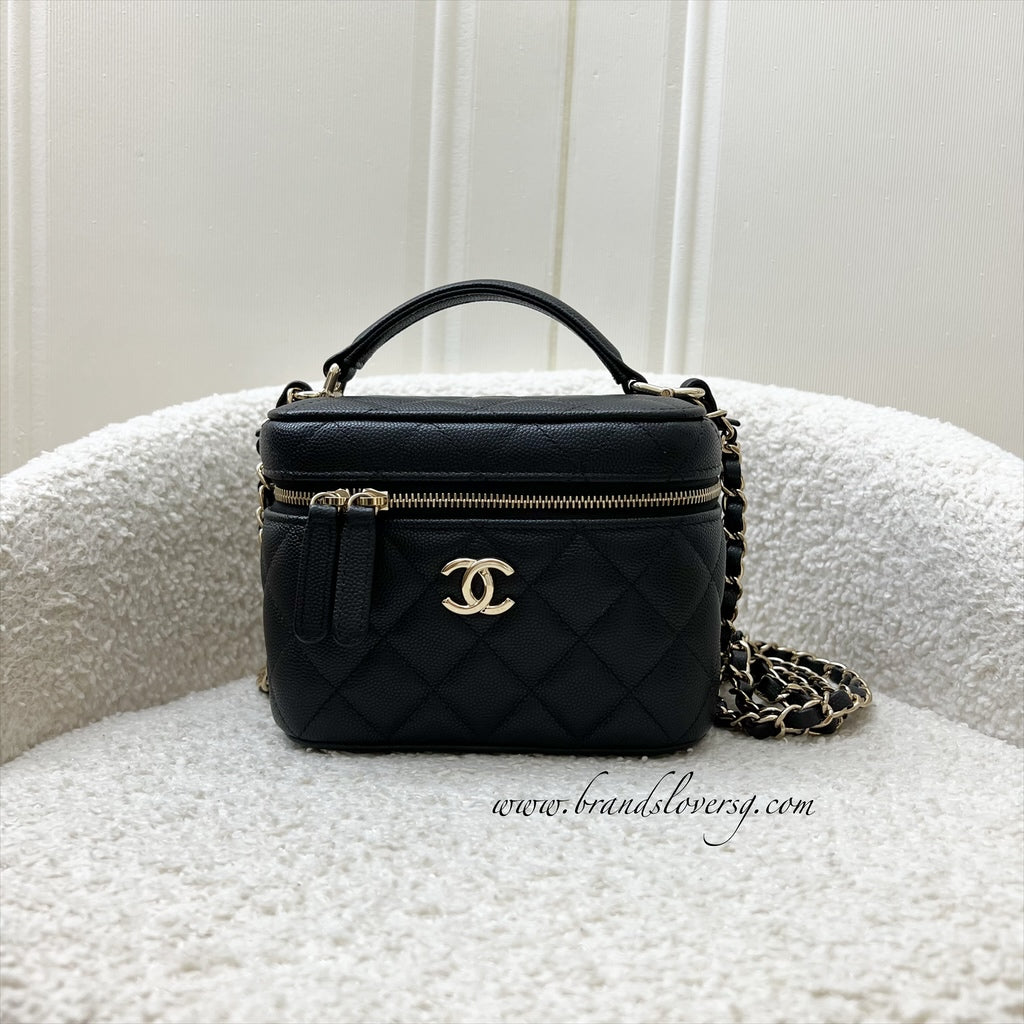 GLM-22S Top Handle Vanity Case with Chain in Black Caviar LGHW
