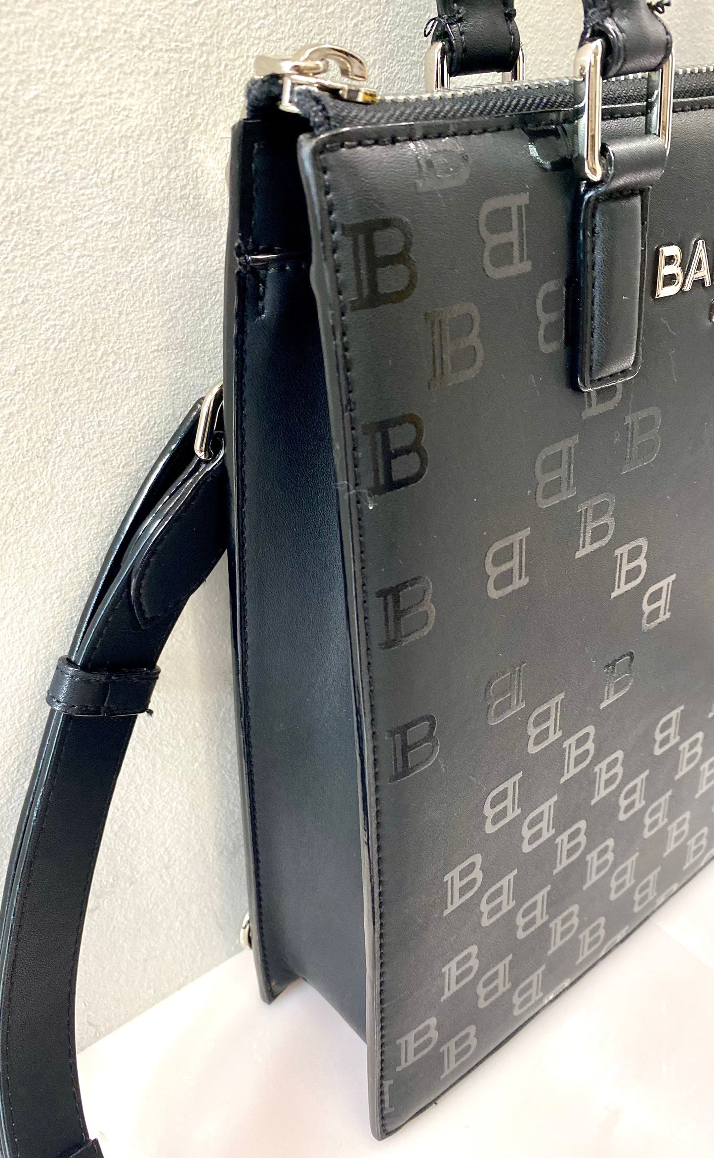BALMAIN PARIS LOGO LEATHER TOTE BAG