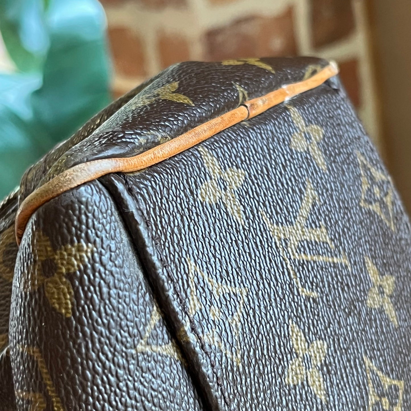 LOUIS VUITTON Monogram Canvas Manhattan GM Bag