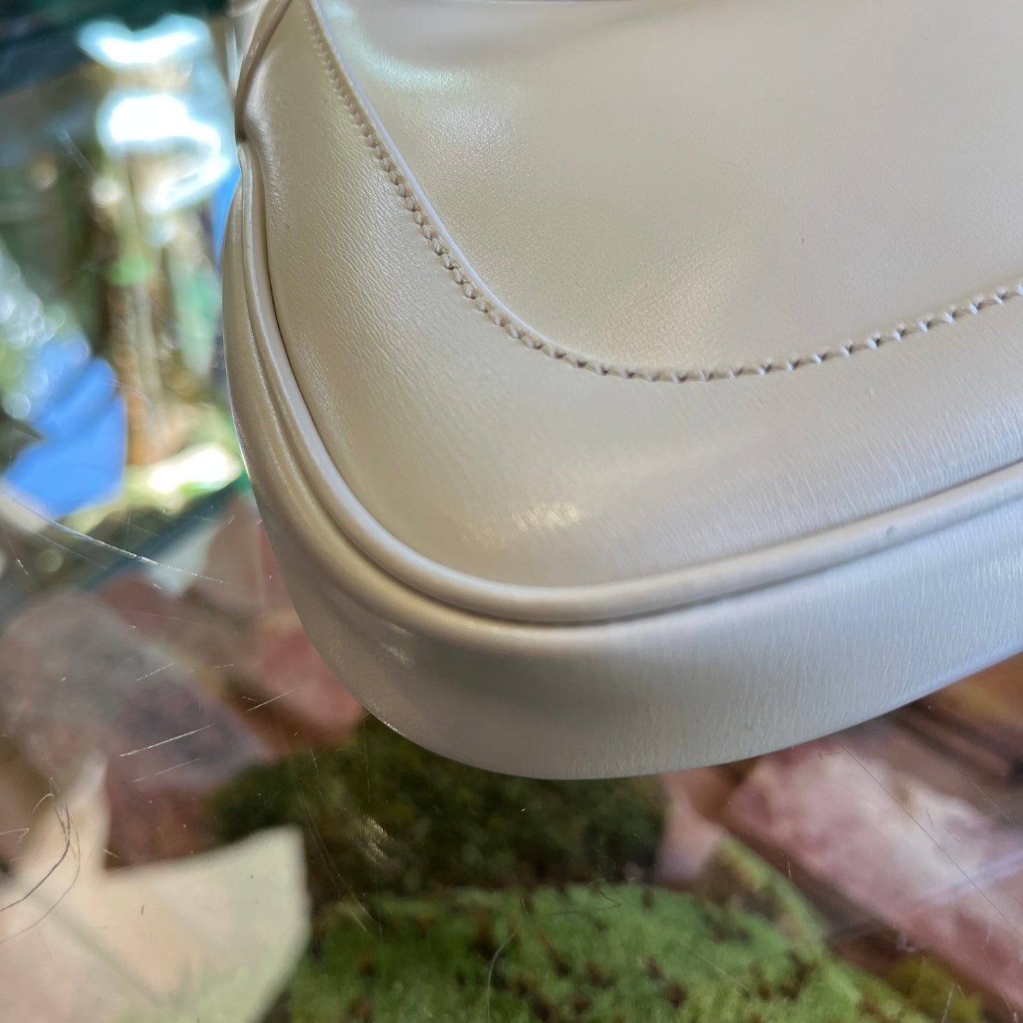 GUCCI Piston Lock Jackie 1961 Small White Shoulder Bag