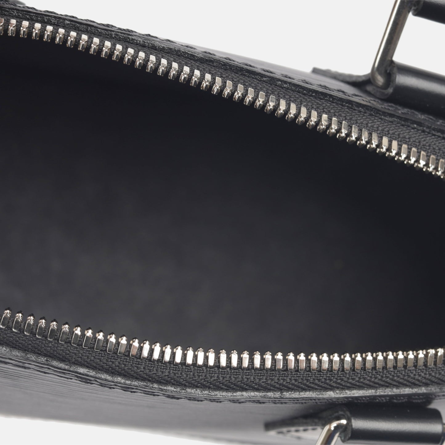 Louis Vuitton Alma BB - Epi
