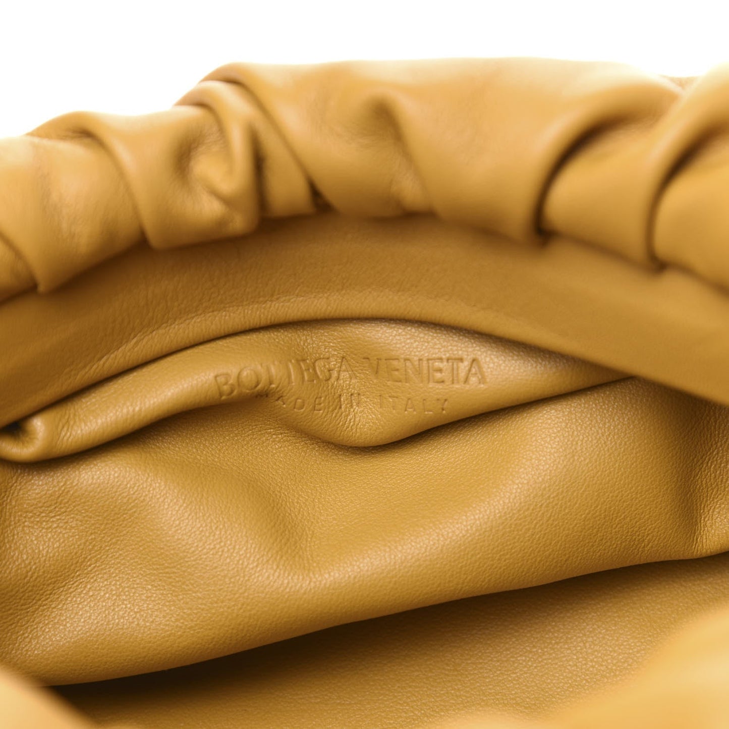 BOTTEGA VENETA CALFSKIN LEATHER THE CHAIN POUCH BAG