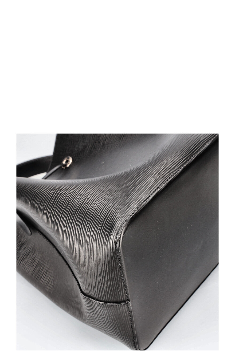LOUIS VUITTON Néo Noé MM Epi Black