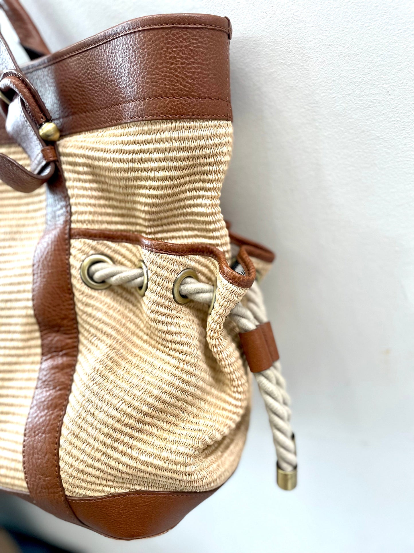 BURBERRY CARTERA FIGUE CANVAS & CALFSKIN LEATHER TOTE BAG
